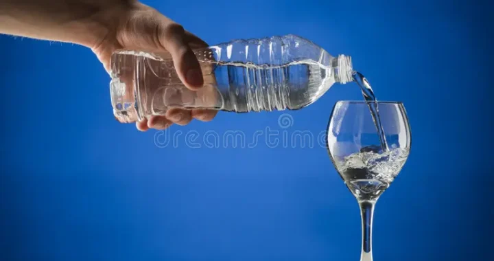 अल्कलाइन पानी